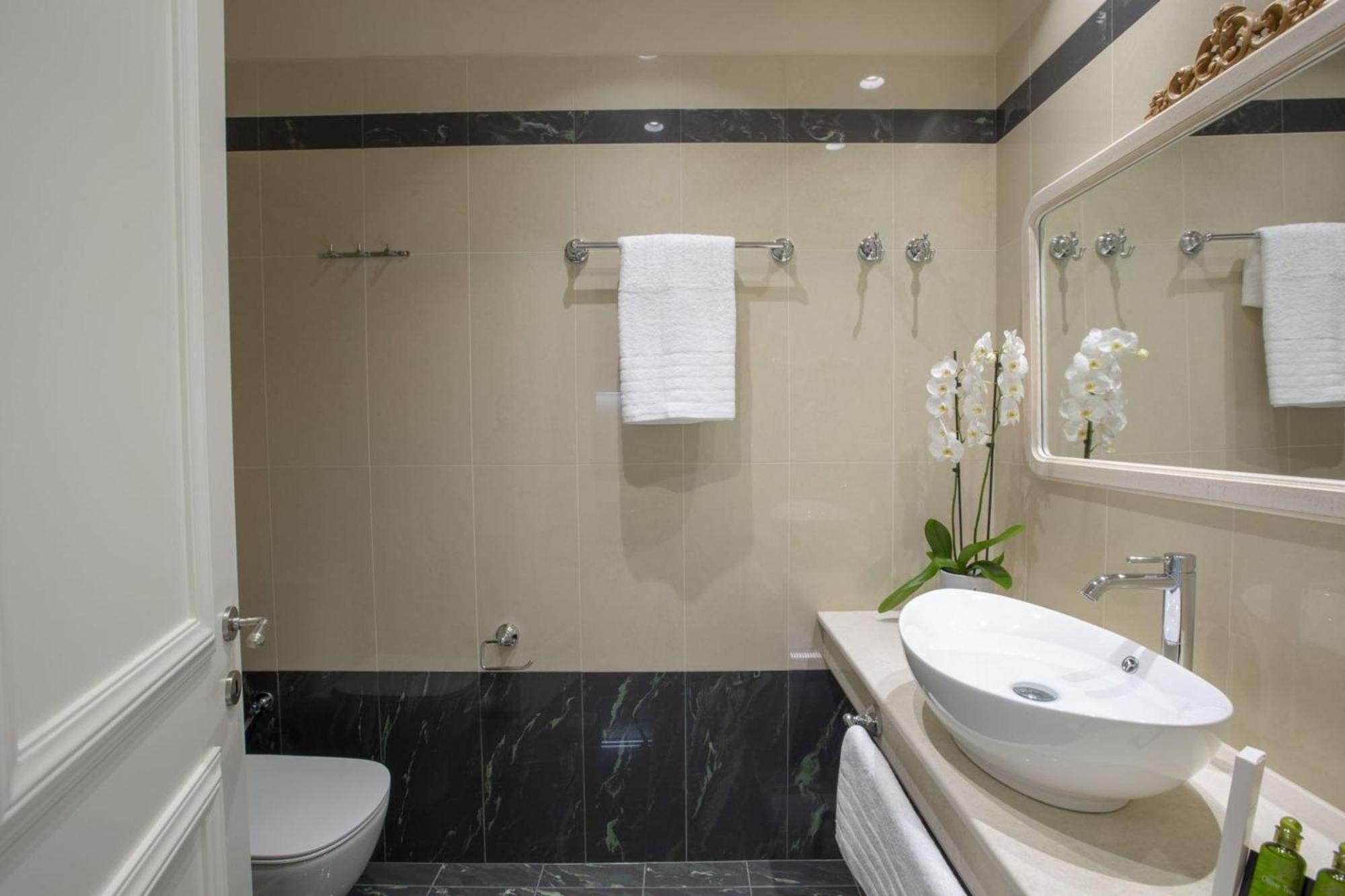 Vk Luxury Suites - Private Parking - Adults Only Нидри Екстериор снимка