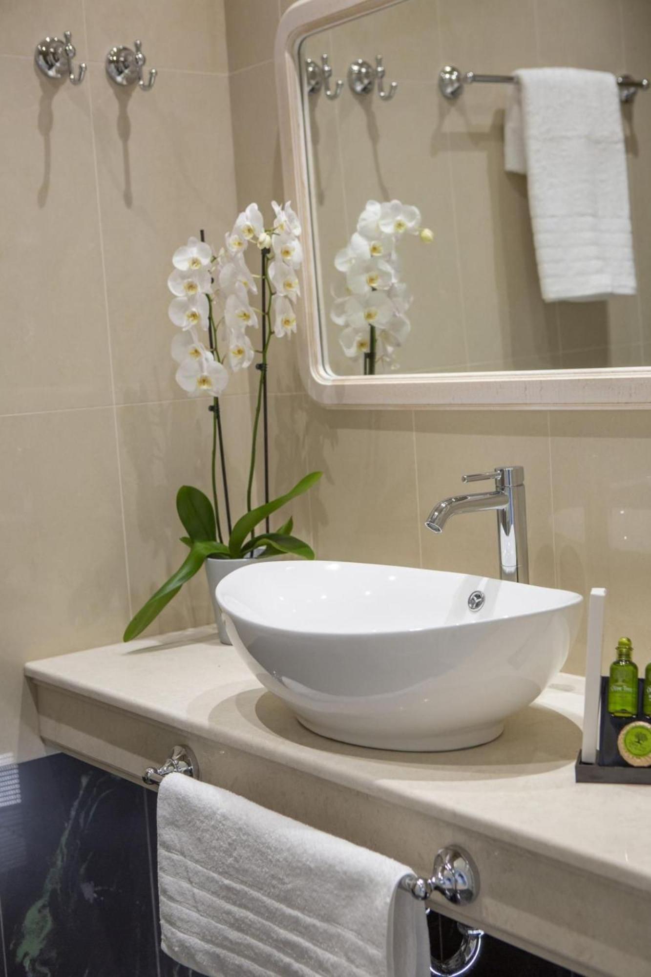 Vk Luxury Suites - Private Parking - Adults Only Нидри Екстериор снимка