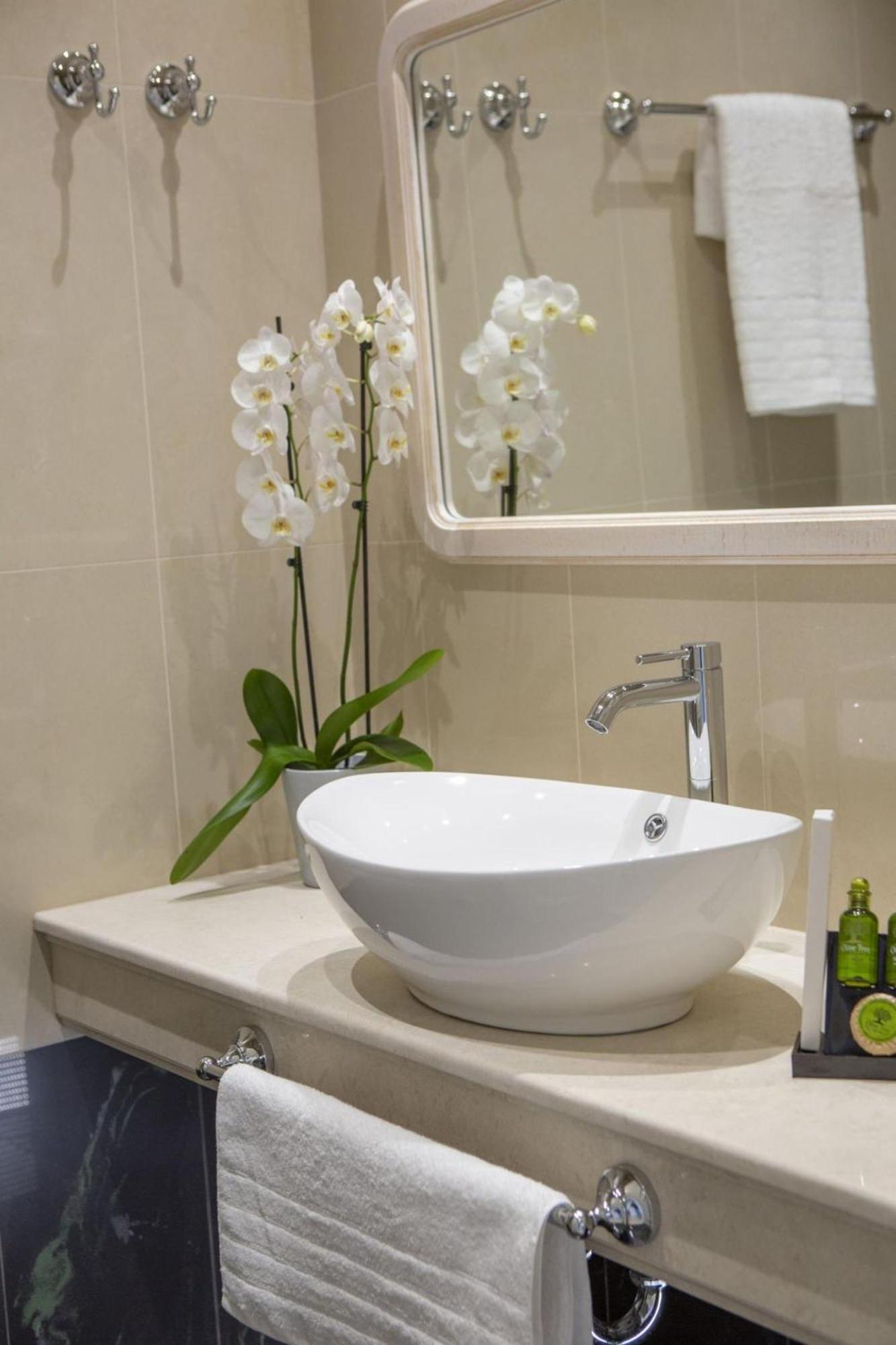 Vk Luxury Suites - Private Parking - Adults Only Нидри Екстериор снимка